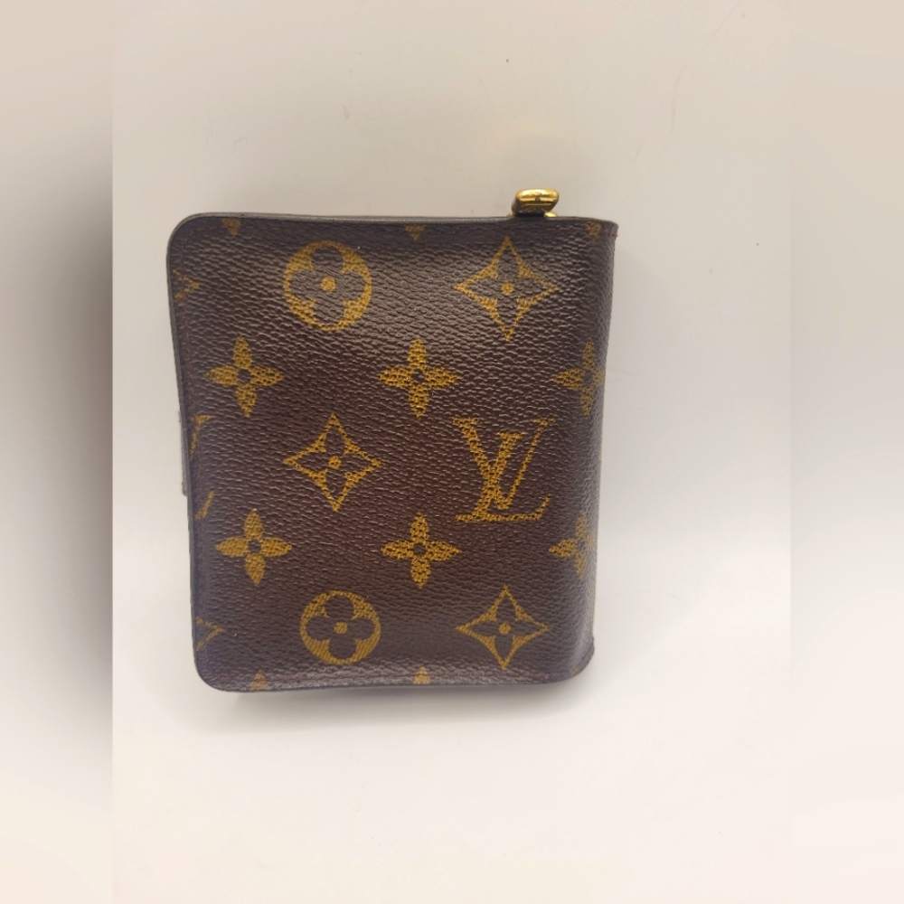 Louis Vuitton Monogram Compact Zip Wallet - Picture 2 of 5